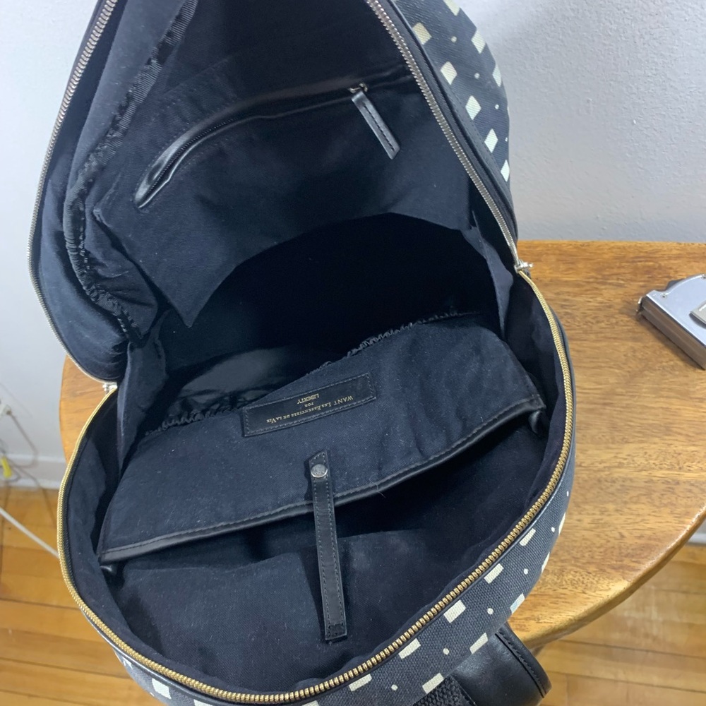 Want les essentiels dé là vie unisex backpack - Picture 13 of 14